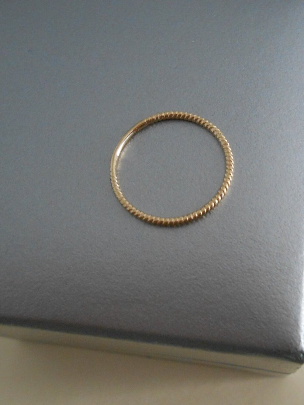 Mejuri 14k Solid Yellow Gold Twist Ring size 6 EUC